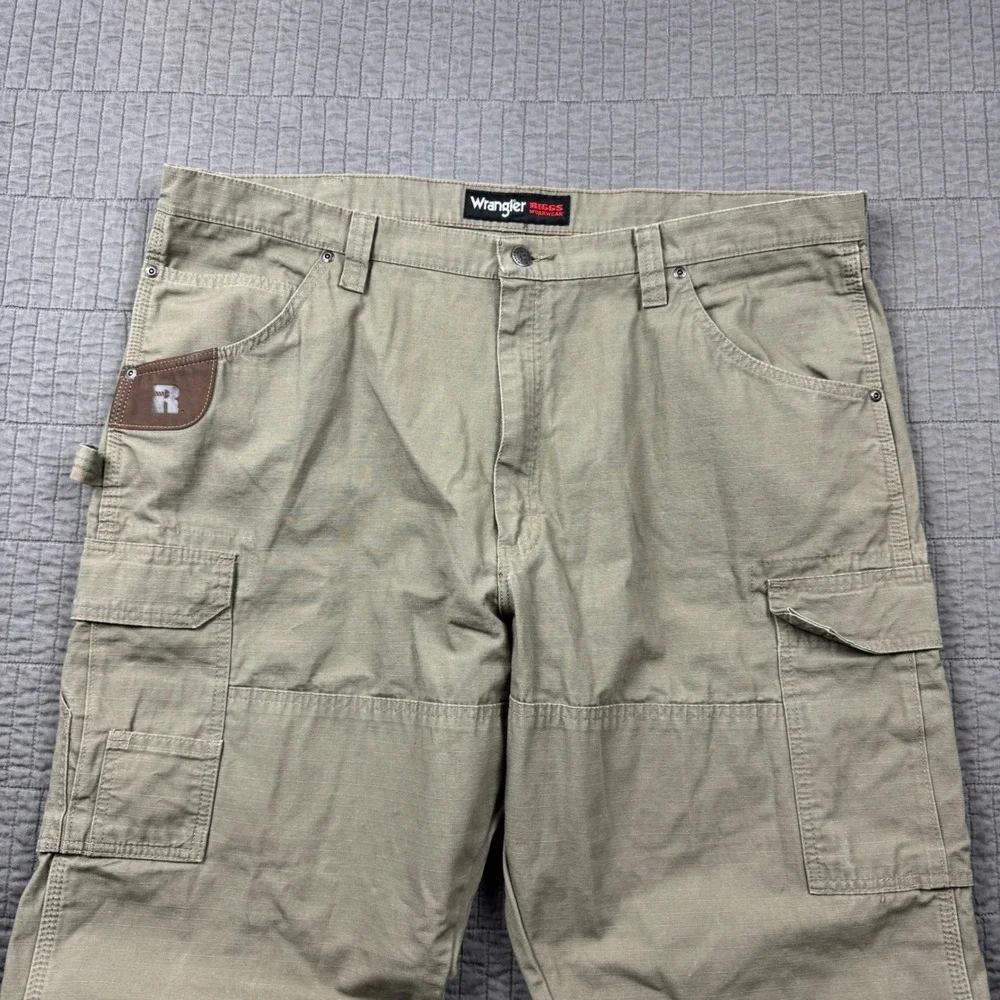 Wrangler Riggs Workwear Mens 42x30 Tan Ripstop Cargo Pants Double Knee Utility